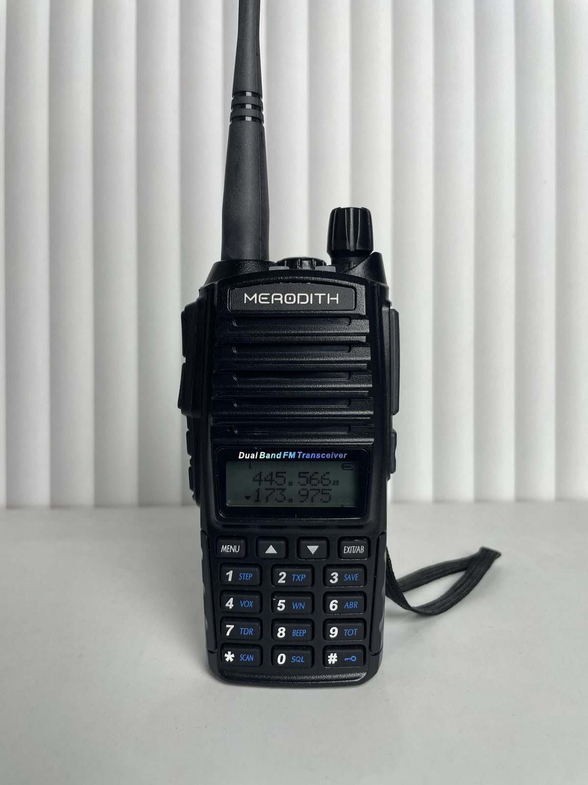 MERODITH dual band handheld radio